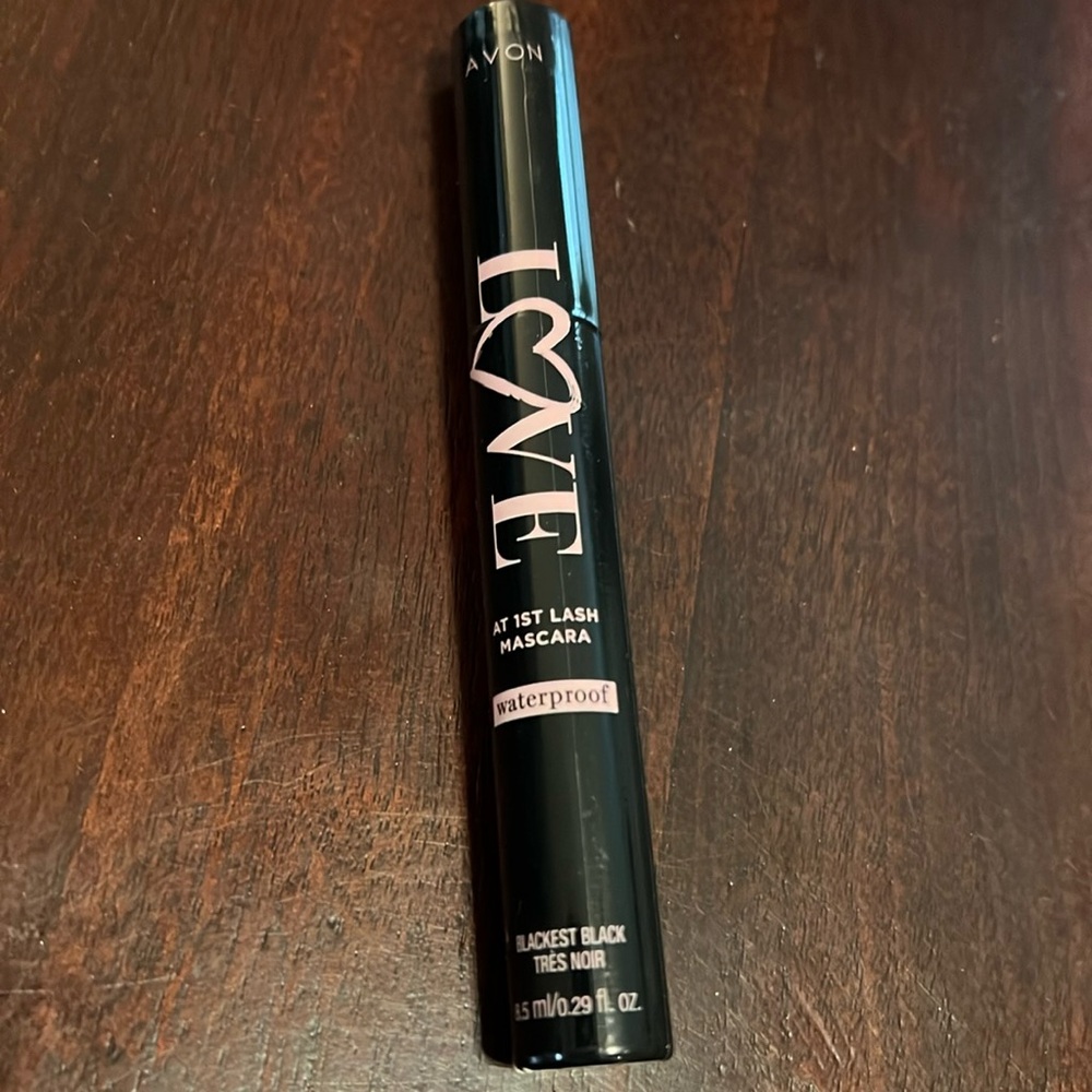 Avon Love at first lash waterproof mascara 8.5 ml blackest black NEW